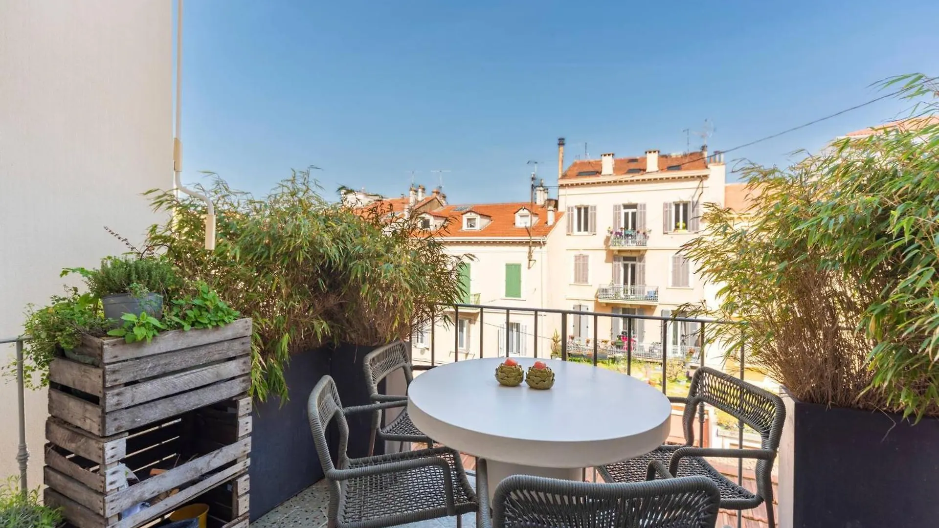 Apartment Magnifique 2 Chambres Centre Cannes - 4 Personnes - Wifi Terrasse